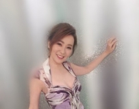 妖艷人妻   艾米：163cm D杯 46kg 27歲