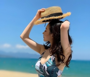 結C卡 170 47 D 23 外拍內衣小模-台妹-15k-外約旅館