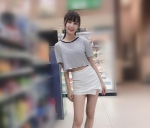 米昔  166 -B -45kg-22歲 清純美腿學生妹|台妹|價位8k |外約|