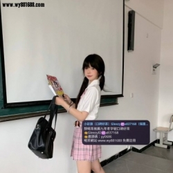 momo 156.42.B 18歲 小隻身材超好操 奶雖小但超敏感